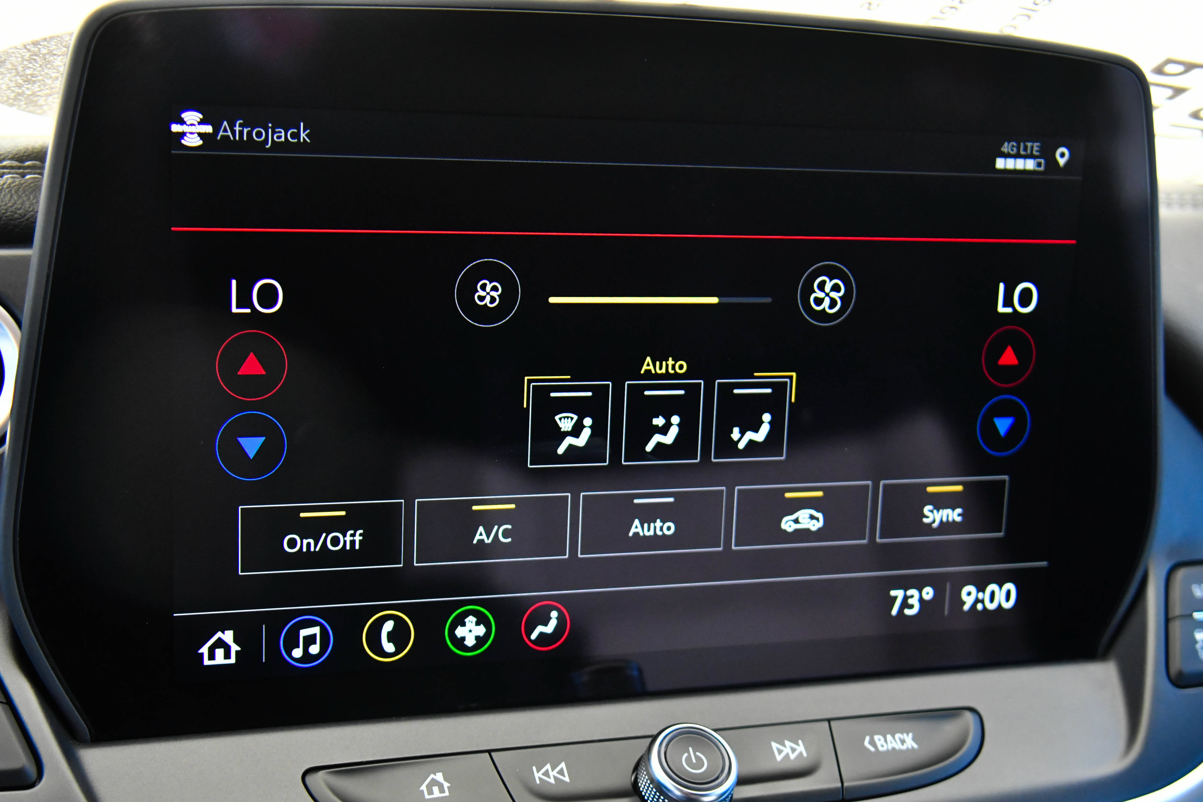 Used 2025 Chevrolet Blazer LT FWD image 22