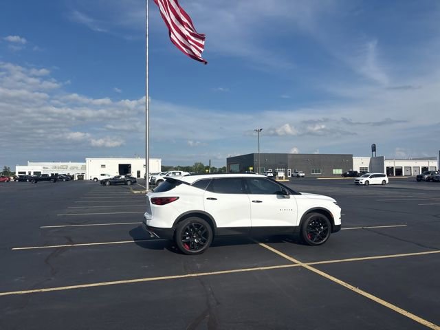 Used 2024 Chevrolet Blazer LT w/ Redline Edition FWD image 2