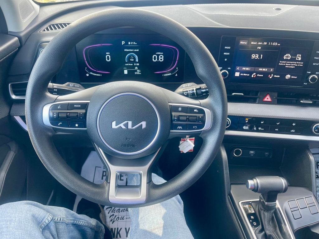Used 2025 Kia Sportage LX image 14