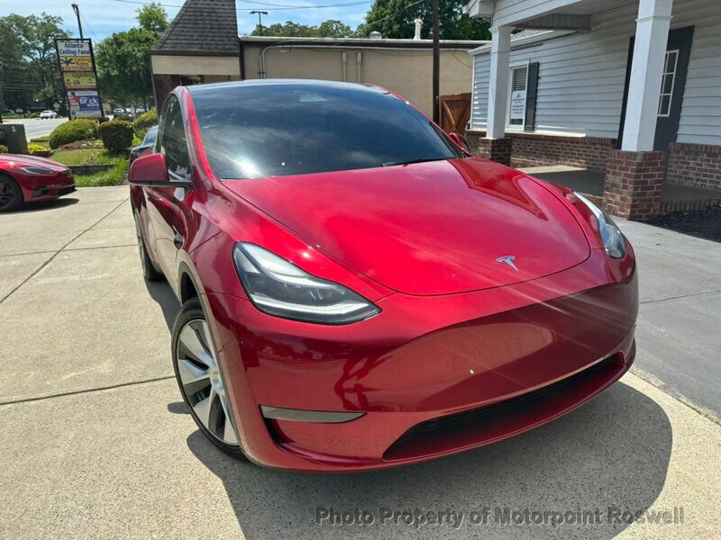 Used 2024 Tesla Model Y 2WD image 2