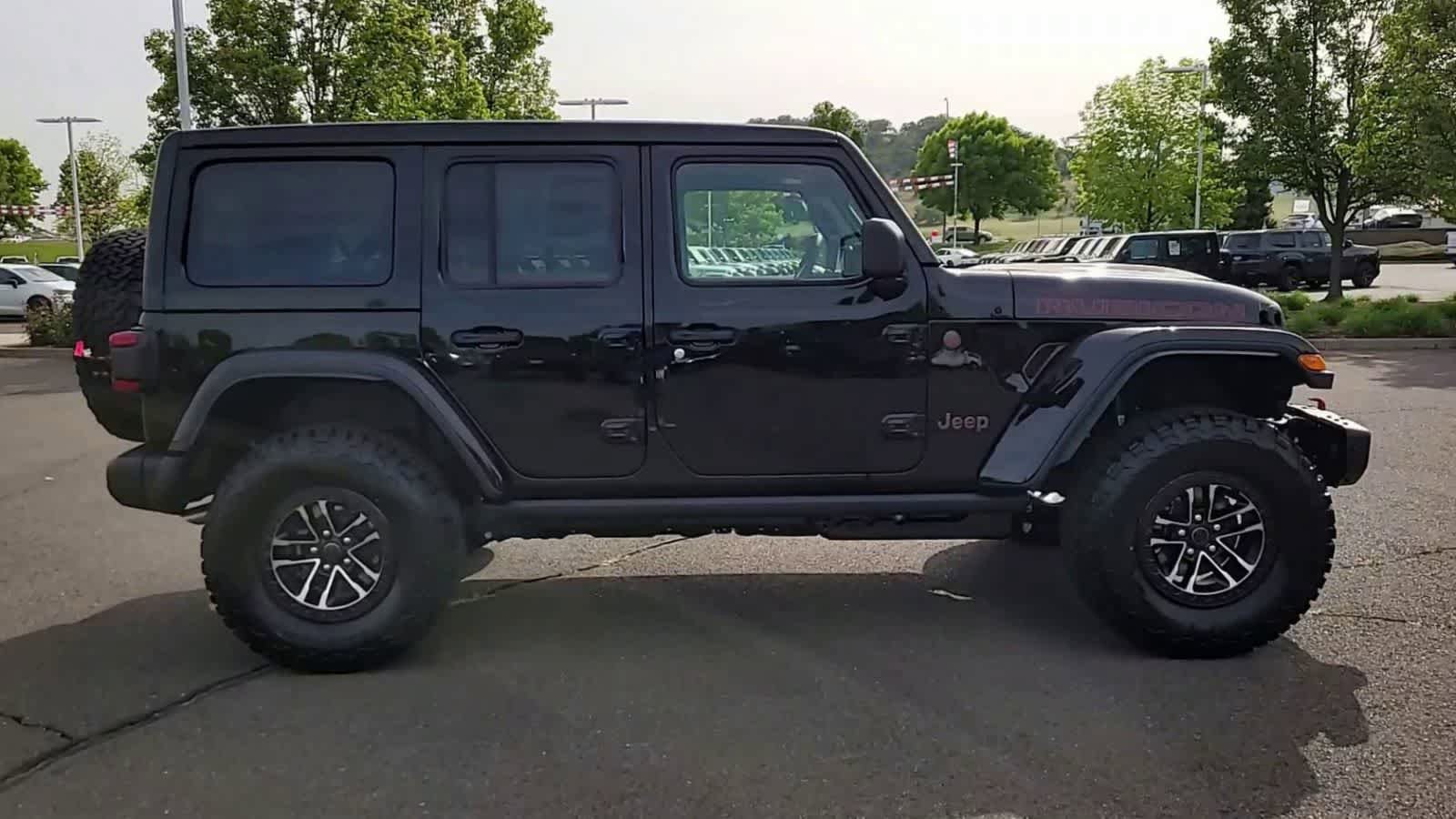 New 2026 Jeep Wrangler Unlimited Rubicon AWD/4WD image 9