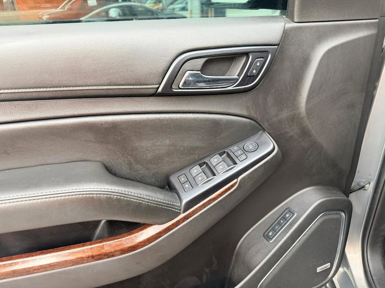 Used 2019 GMC Yukon XL SLT w/ Premium Edition RWD image 14