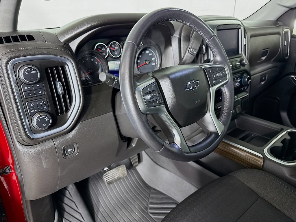Used 2021 Chevrolet Silverado 1500 LT Trail Boss AWD/4WD image 9