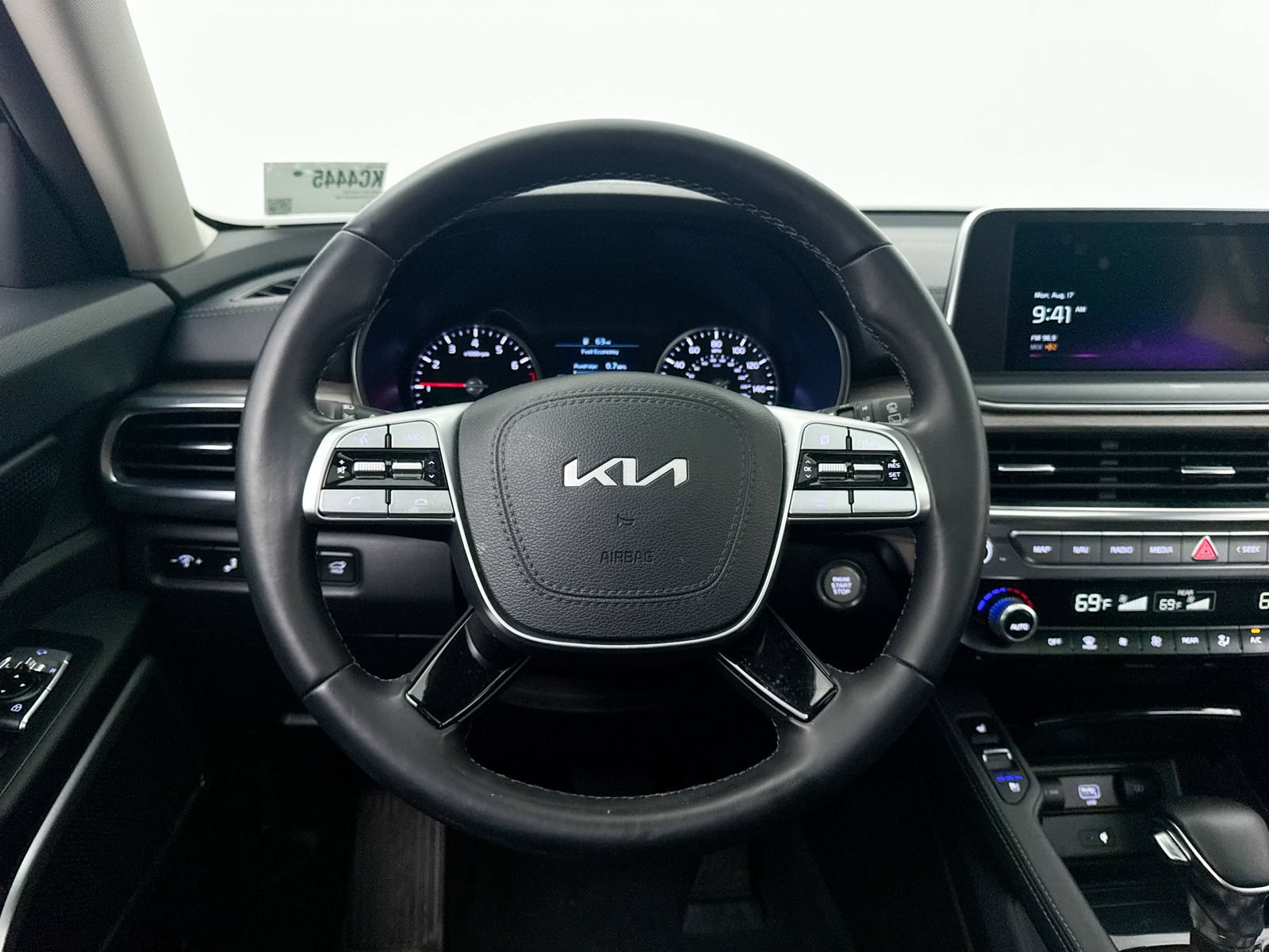 Certified 2022 Kia Telluride EX w/ EX Premium Package AWD/4WD image 4