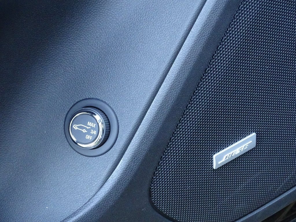 Used 2025 Chevrolet Blazer Premier w/ Enhanced Convenience Package image 16