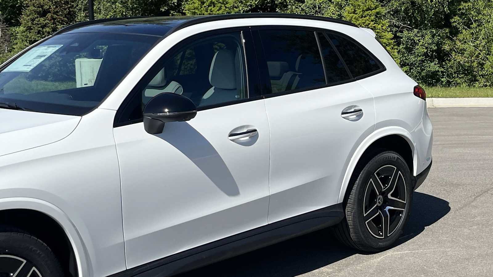 Used 2027 Mercedes-Benz GLC 300 4MATIC image 16