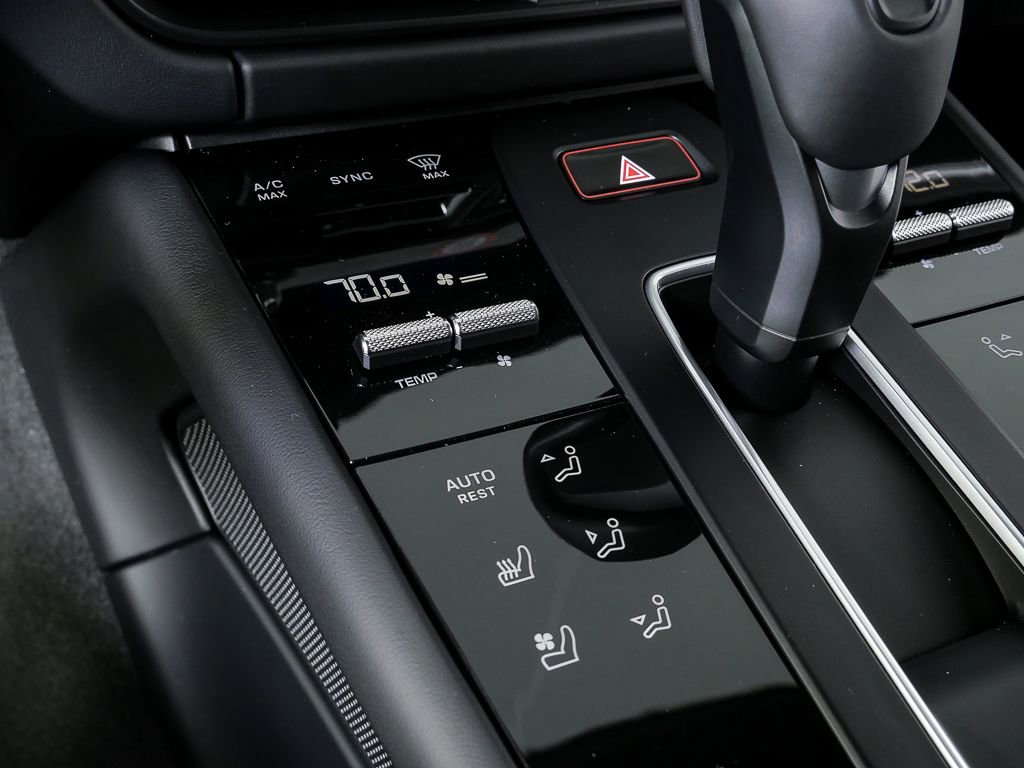 New 2026 Porsche Macan GTS image 18