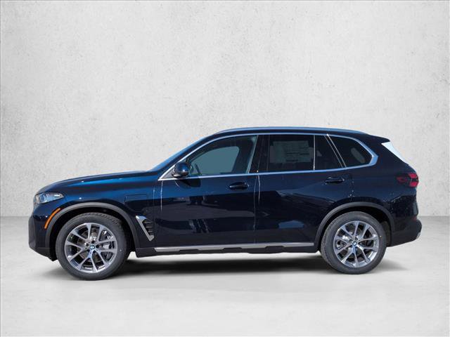 New 2026 BMW X5 xDrive50e image 5