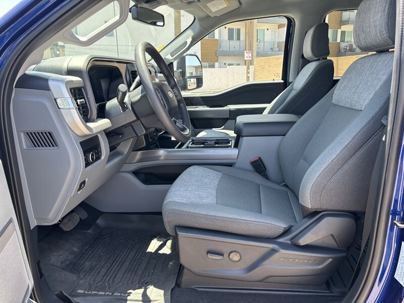 Used 2026 Ford F250 XLT w/ XLT Premium Package AWD/4WD image 13