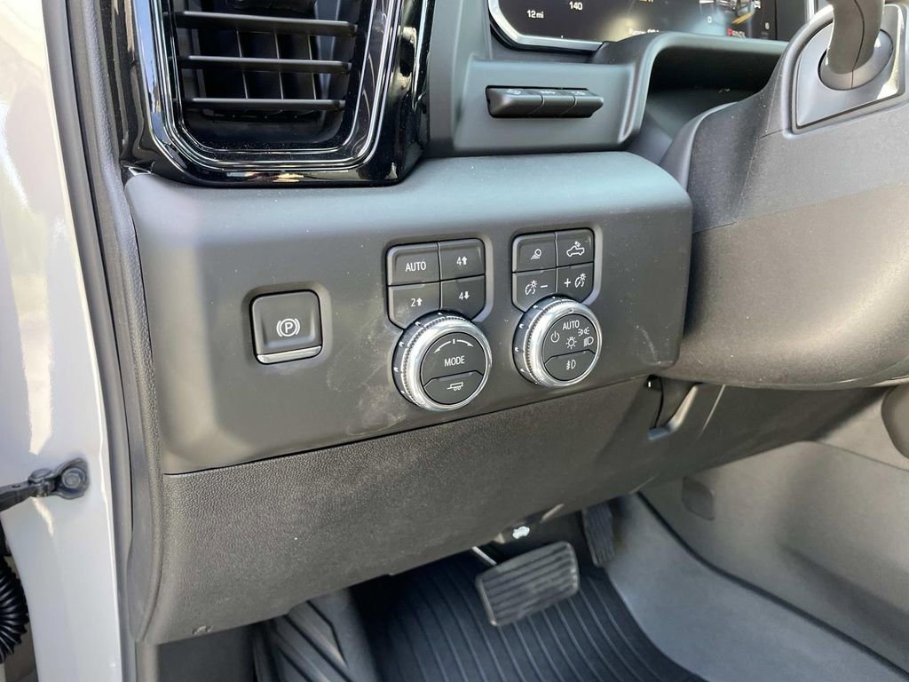 New 2026 GMC Sierra 2500 AT4X w/ AT4X AEV Edition image 22