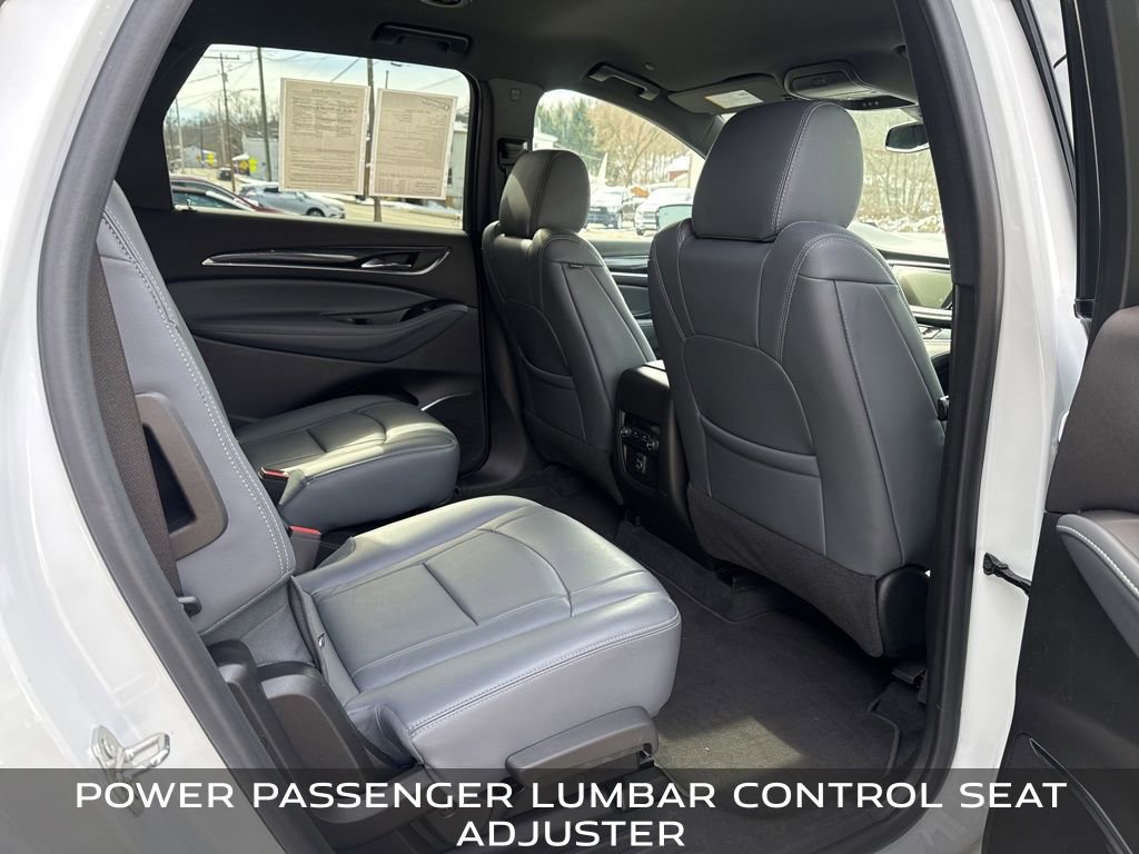 Used 2023 Buick Enclave Essence AWD/4WD image 30