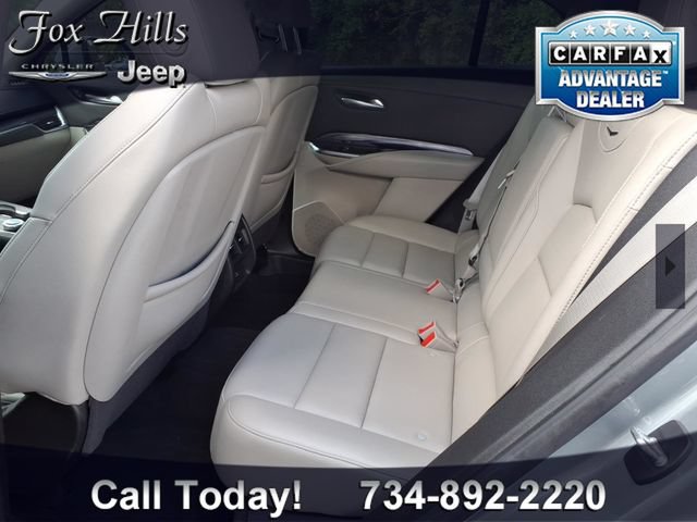 Used 2023 Cadillac XT4 Luxury FWD image 11