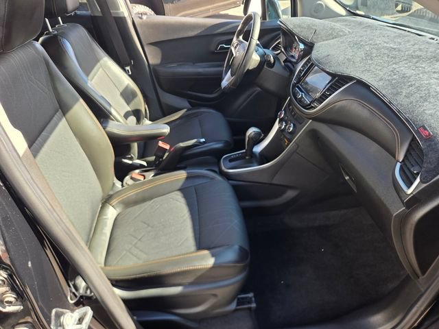 Certified 2018 Chevrolet Trax LT w/ Redline Edition FWD image 15