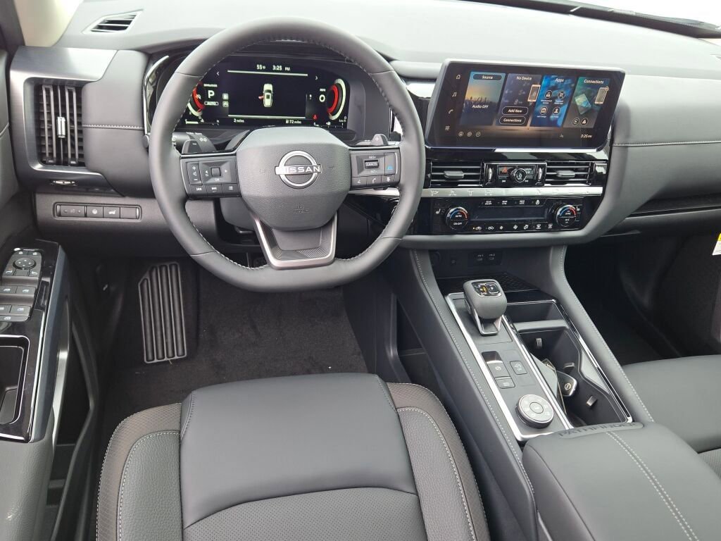 New 2026 Nissan Pathfinder SL AWD/4WD image 17
