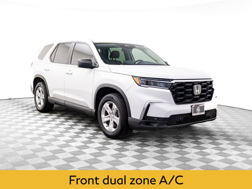 Used 2023 Honda Pilot LX image 8