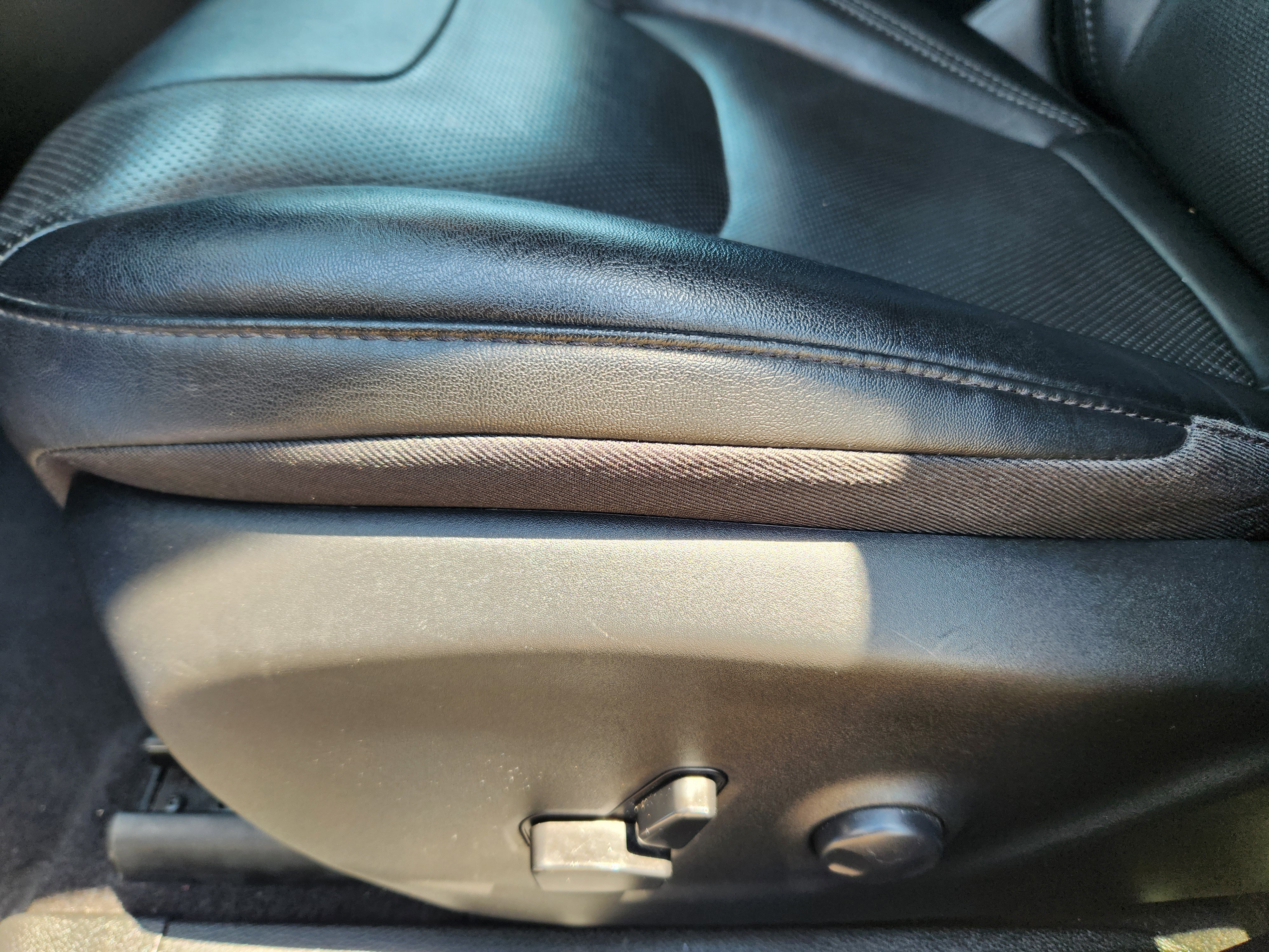 Used 2023 Jeep Cherokee Altitude Lux AWD/4WD image 18