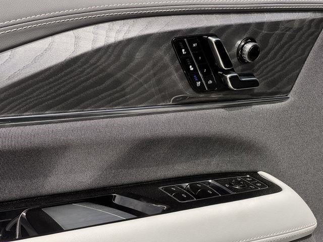 New 2026 Cadillac Escalade IQ Luxury 1 w/ LPO, Floor Liner Package AWD/4WD image 21