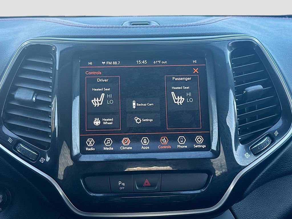 Used 2019 Jeep Cherokee Limited image 19