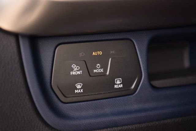 New 2025 Volkswagen ID. Buzz Pro S image 11