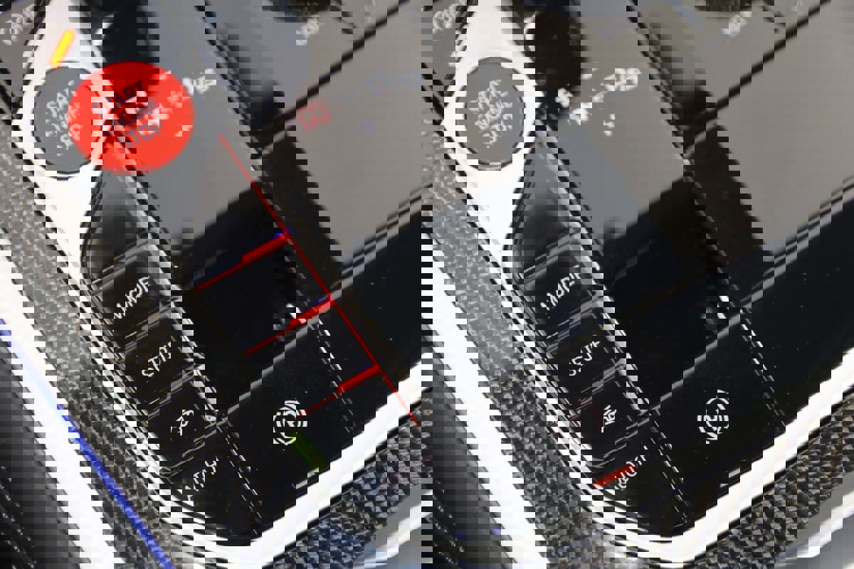 Used 2025 BMW M8 Competition image 38