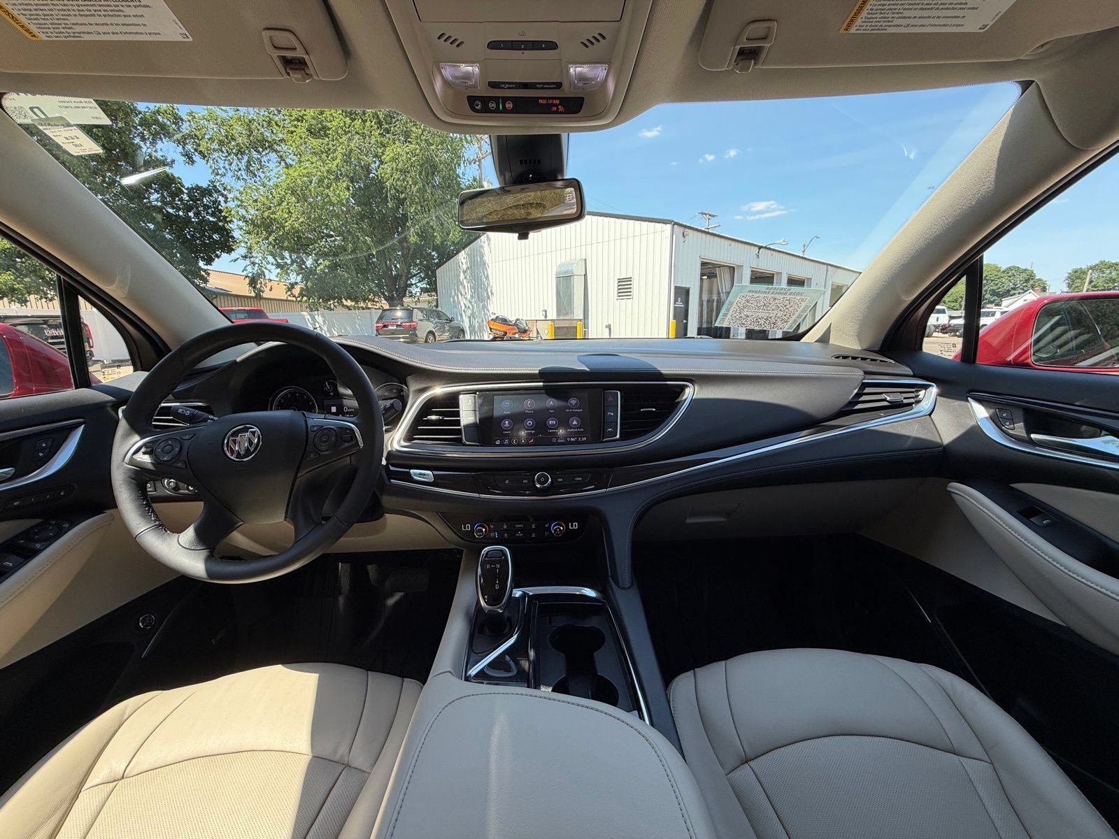 Used 2020 Buick Enclave Premium w/ Surround and Sites Package AWD/4WD image 27