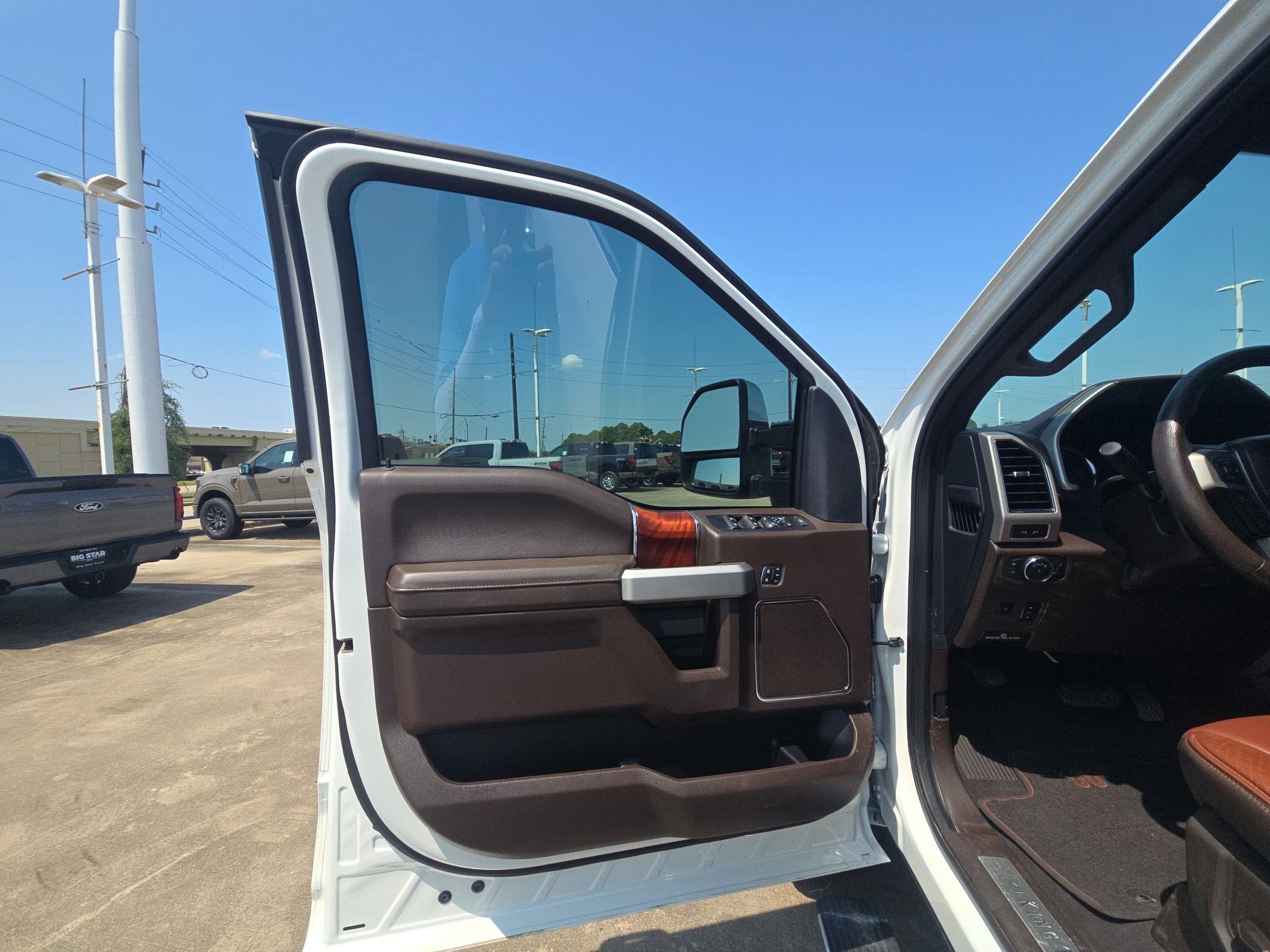 Used 2022 Ford F250 King Ranch w/ King Ranch Ultimate Package AWD/4WD image 14