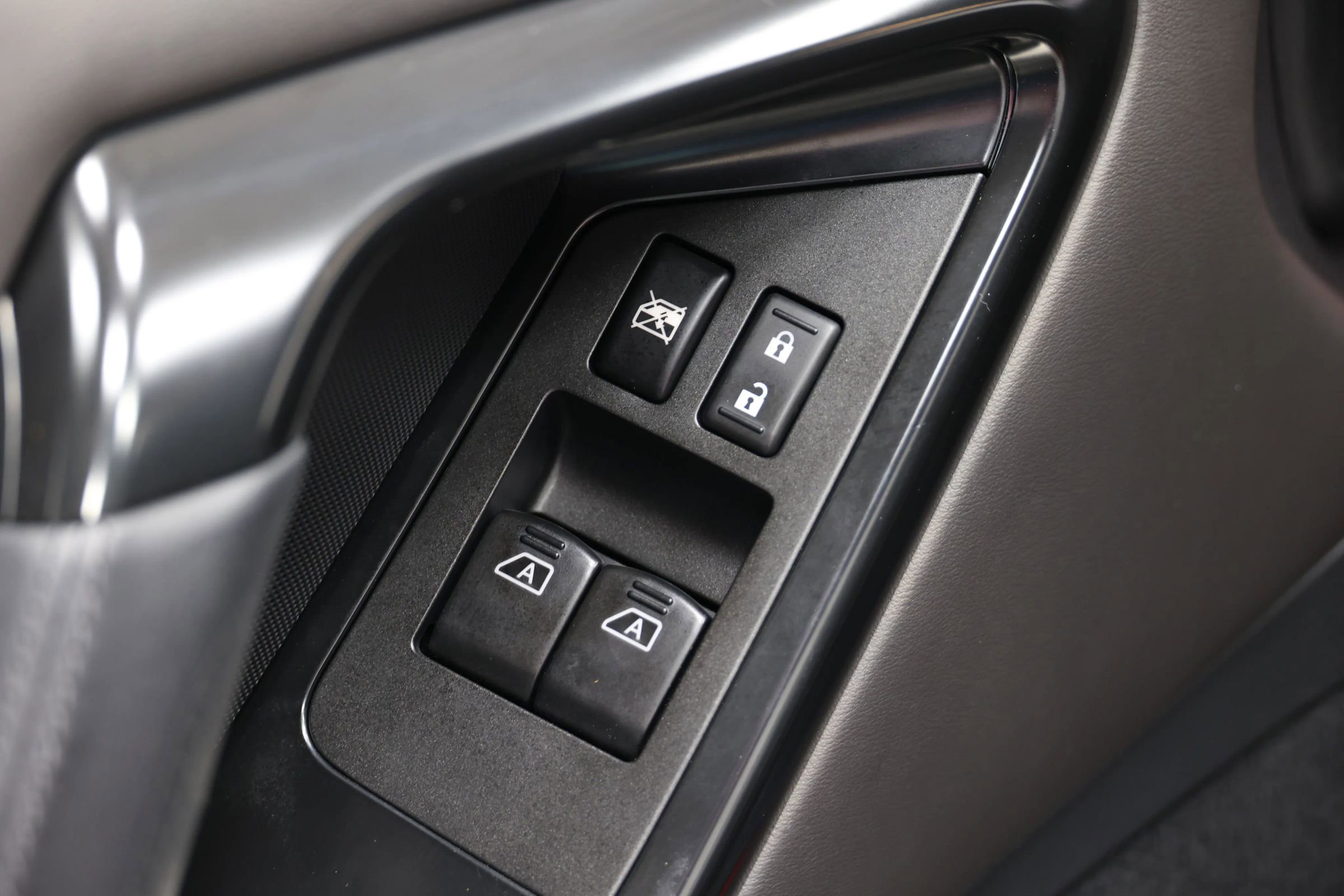 Used 2019 Nissan GT-R Premium w/ Premium Interior Package AWD/4WD image 13