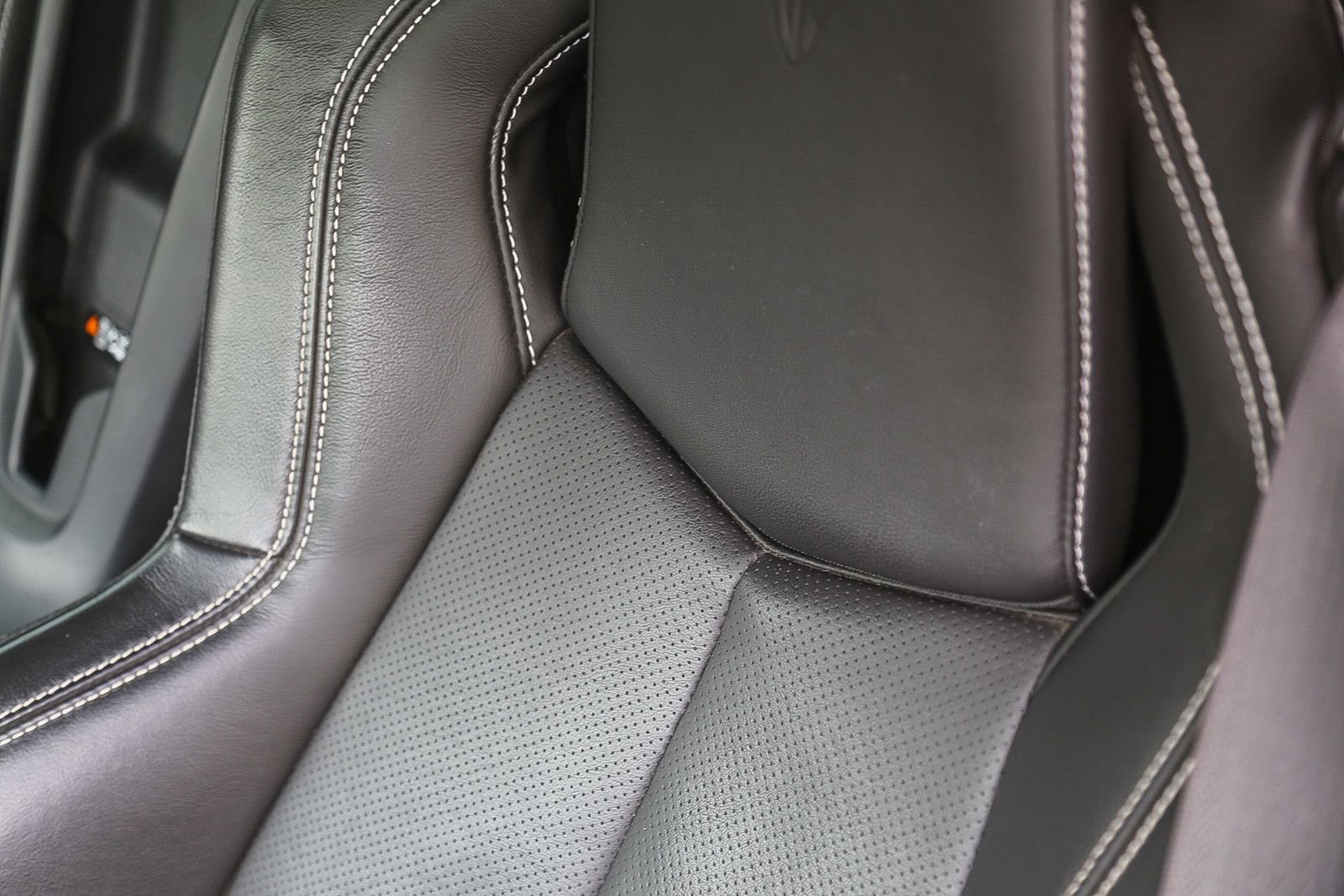 Used 2020 Chevrolet Corvette Stingray Preferred Cpe w/ 2LT Preferred Equipment Group image 21