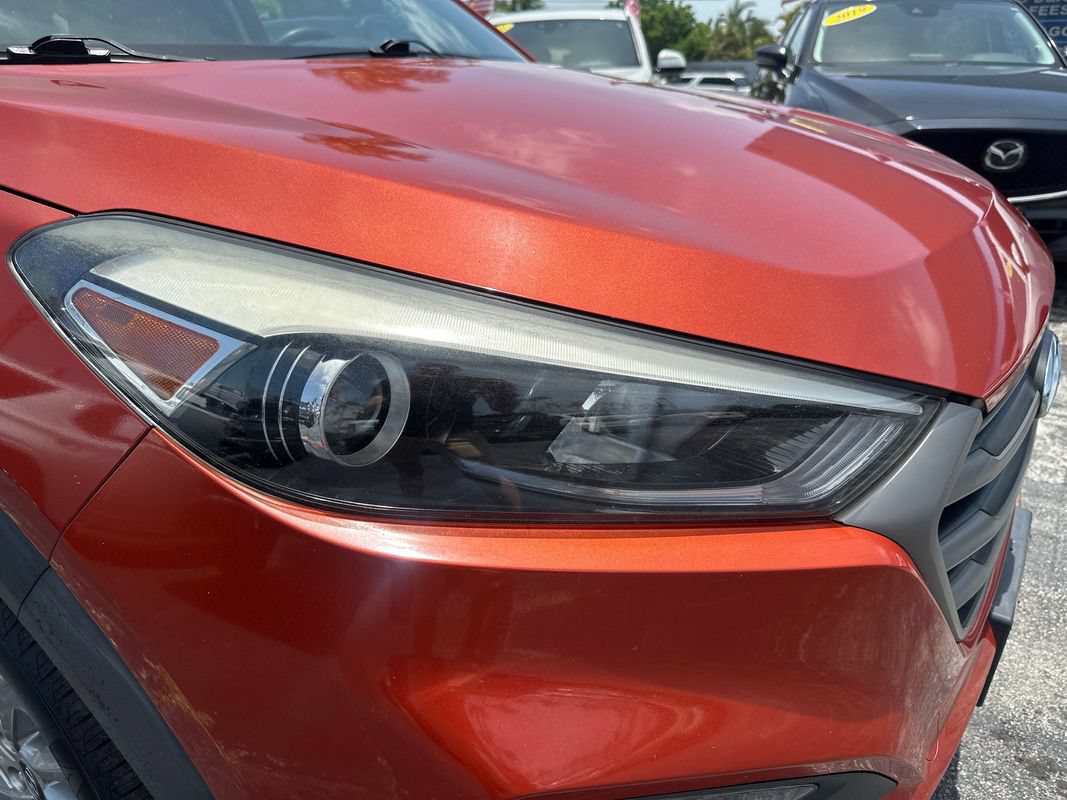 Used 2016 Hyundai Tucson SE w/ Option Group 02 AWD/4WD image 11