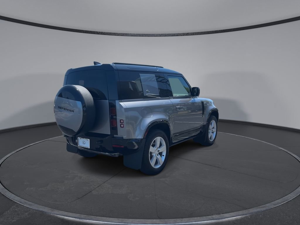 Used 2024 Land Rover Defender 90 X-Dynamic SE AWD/4WD image 8
