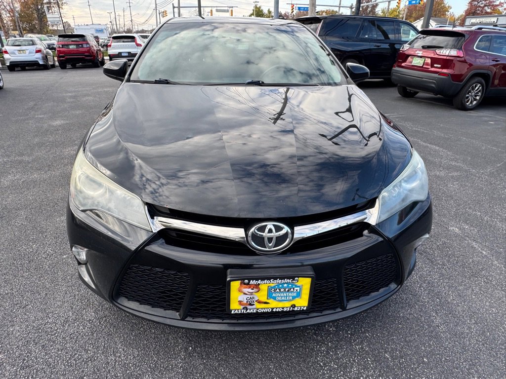 Used 2015 Toyota Camry LE image 4