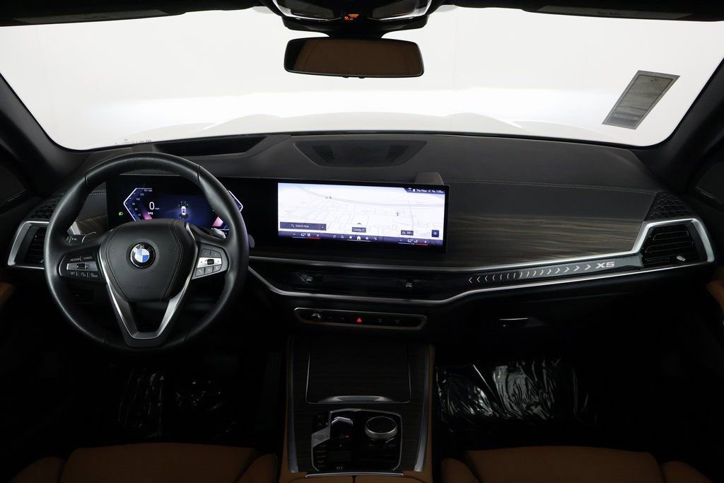 Used 2026 BMW X5 xDrive40i w/ Premium Package image 8