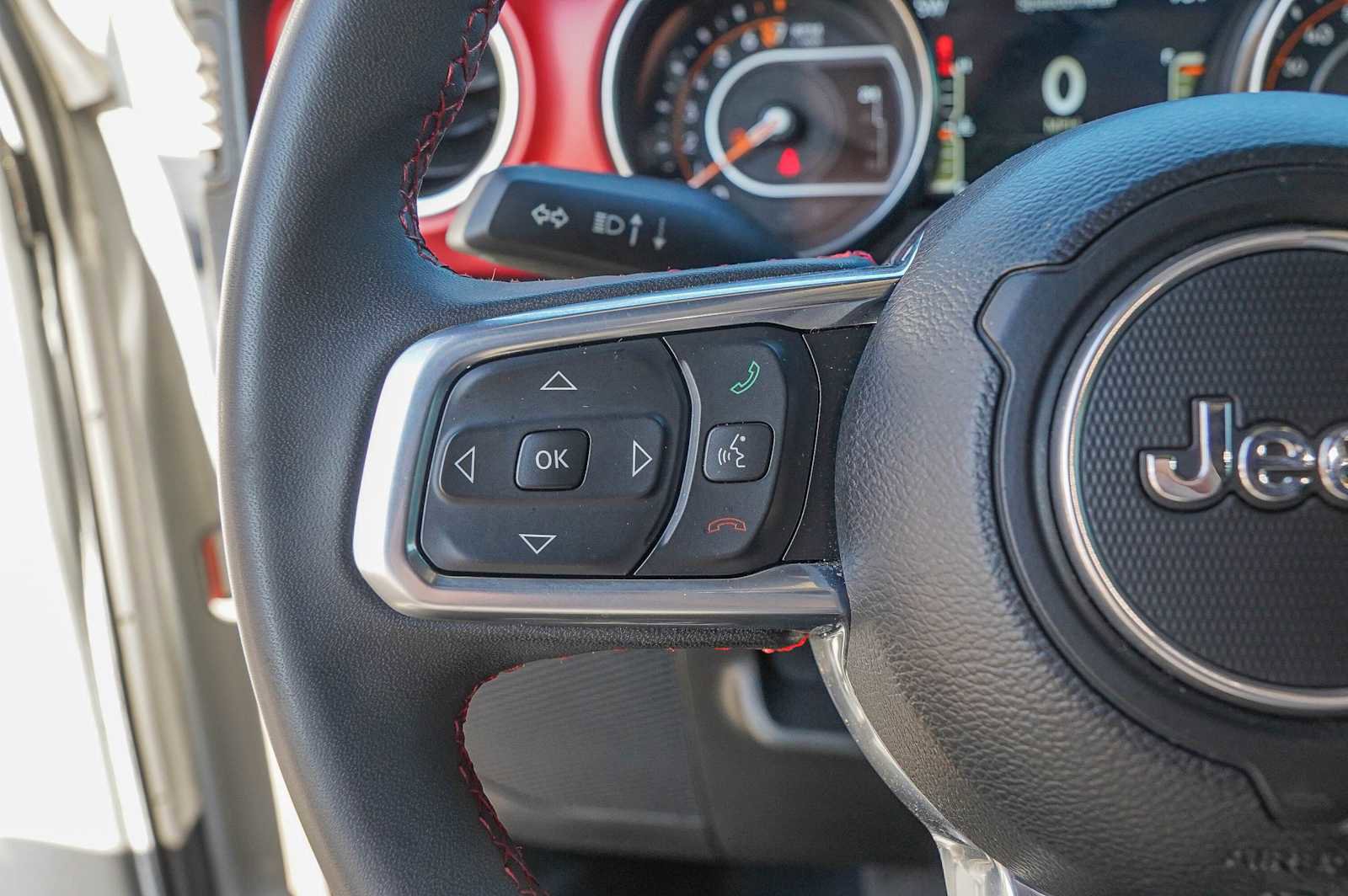 Used 2023 Jeep Gladiator Rubicon w/ LED Lighting Group image 14