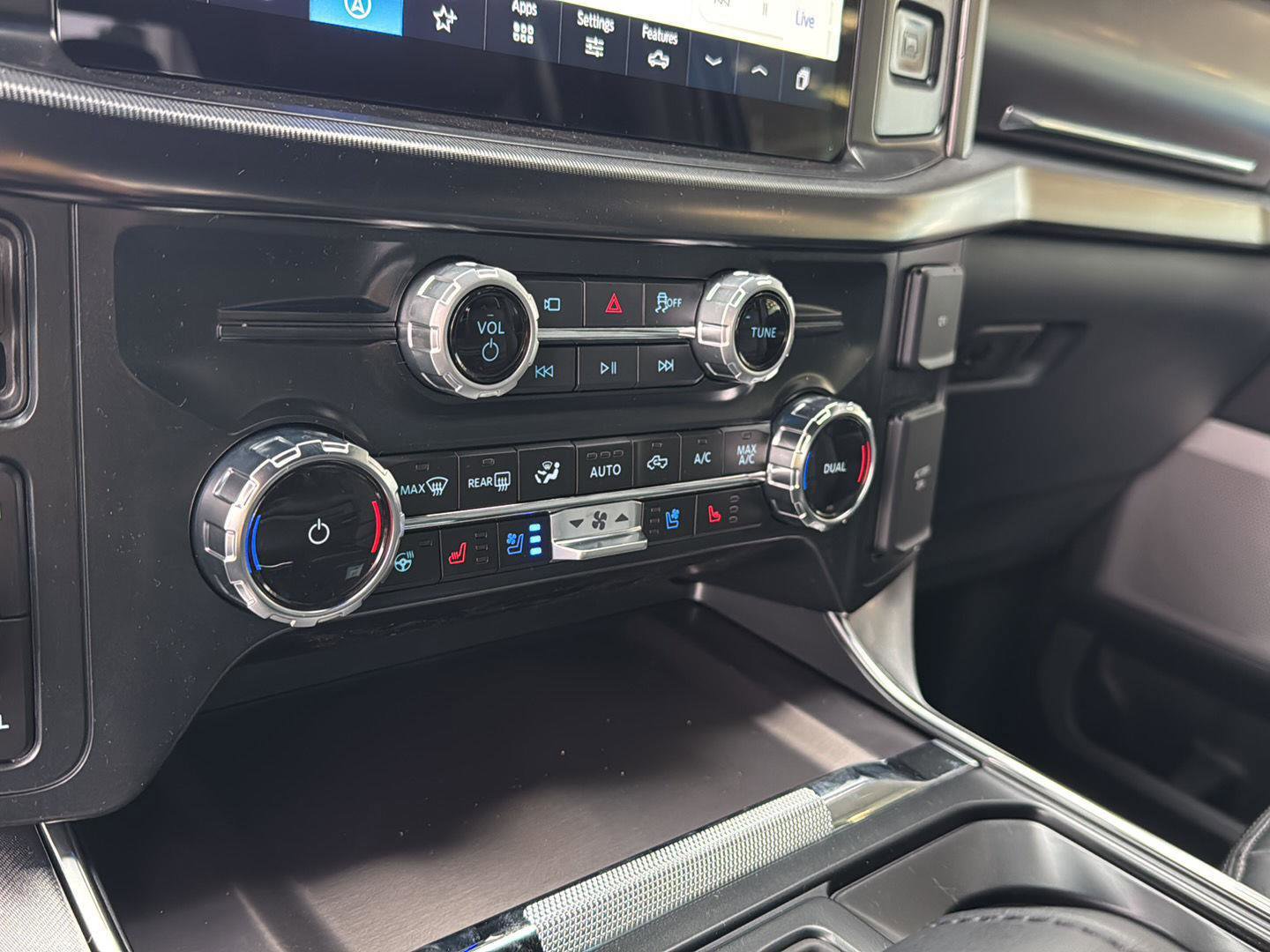 New 2026 Ford F150 Platinum w/ Equipment Group 702A High image 35