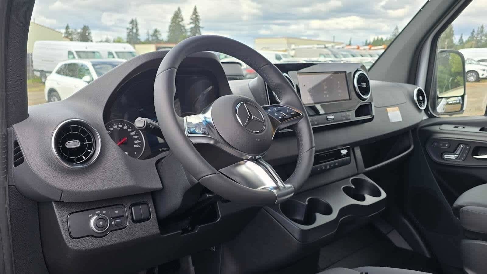 New 2026 Mercedes-Benz Sprinter 2500 image 24