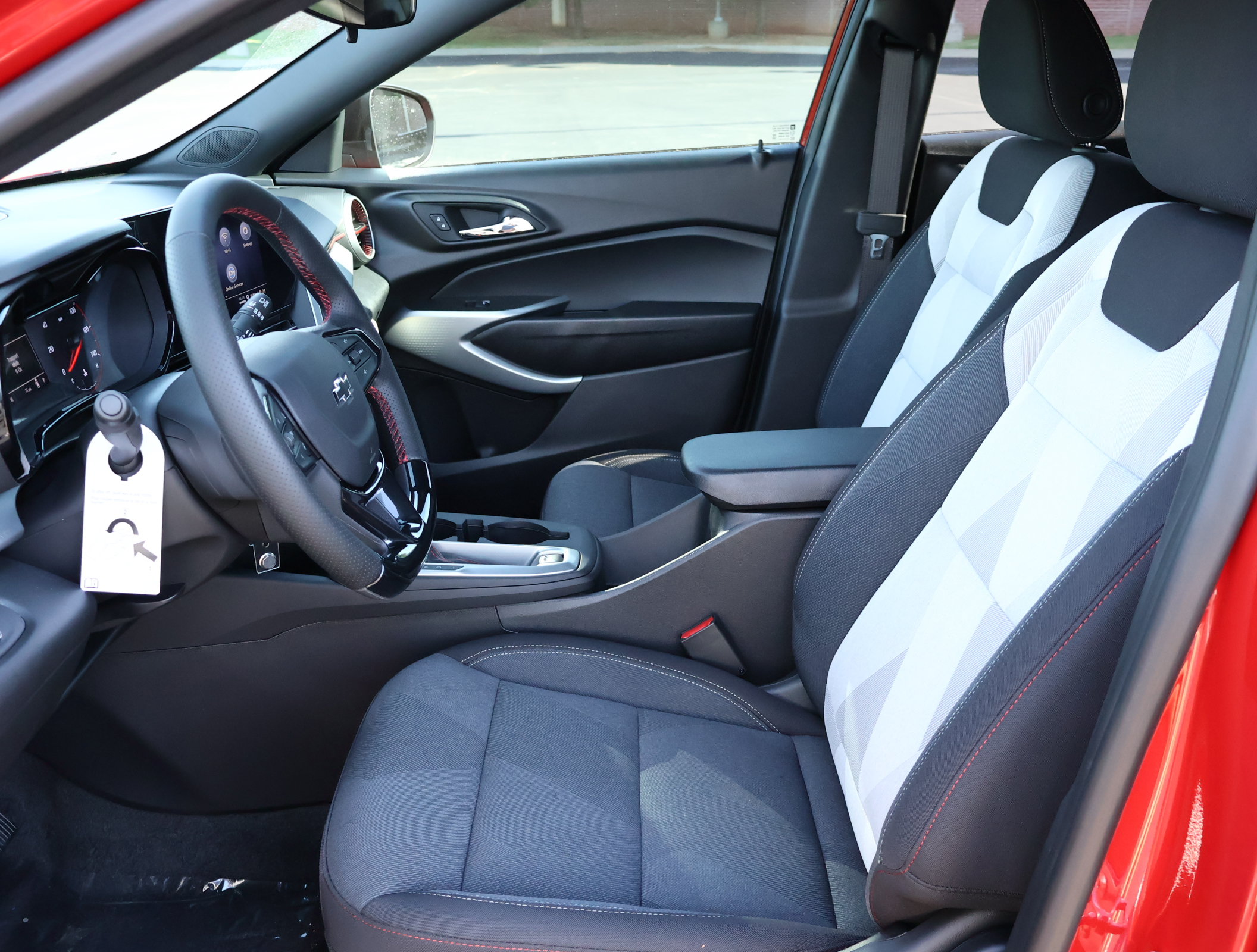 New 2026 Chevrolet Trax RS w/ Driver Confidence Package FWD image 9