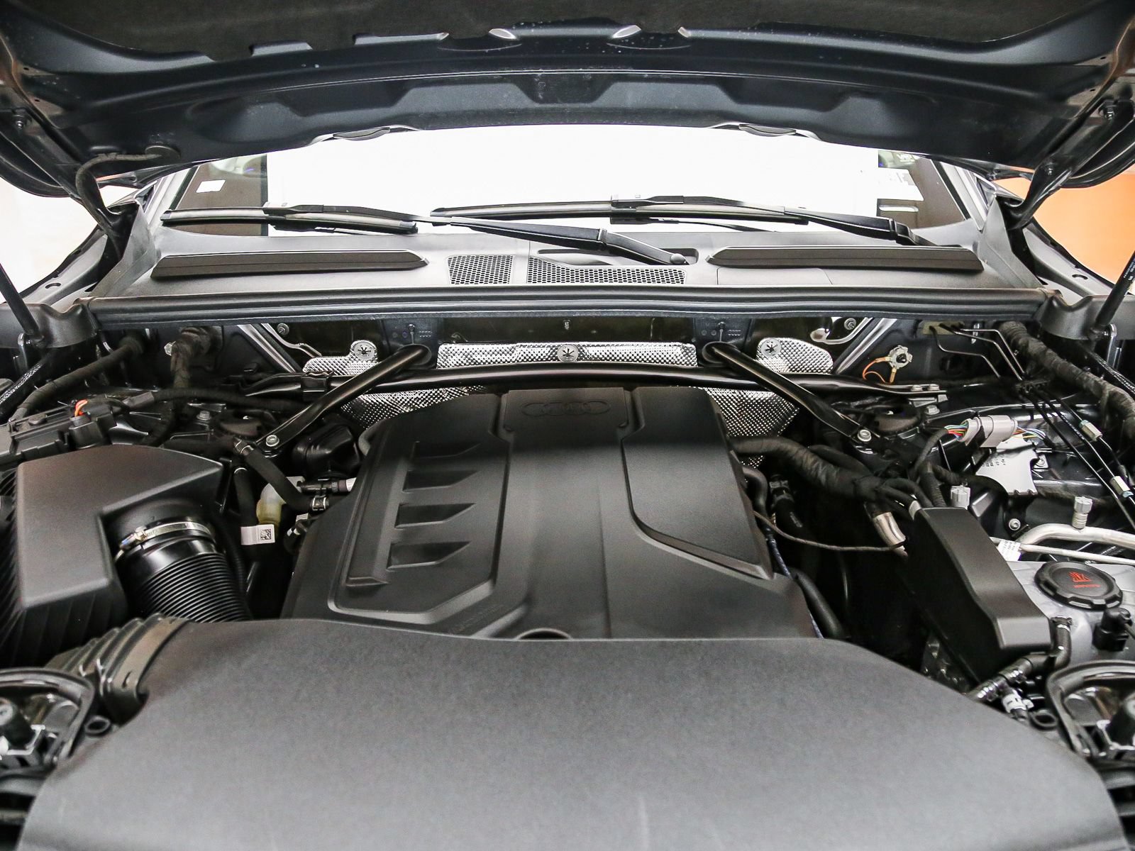 Certified 2025 Audi Q5 Prestige AWD/4WD image 28