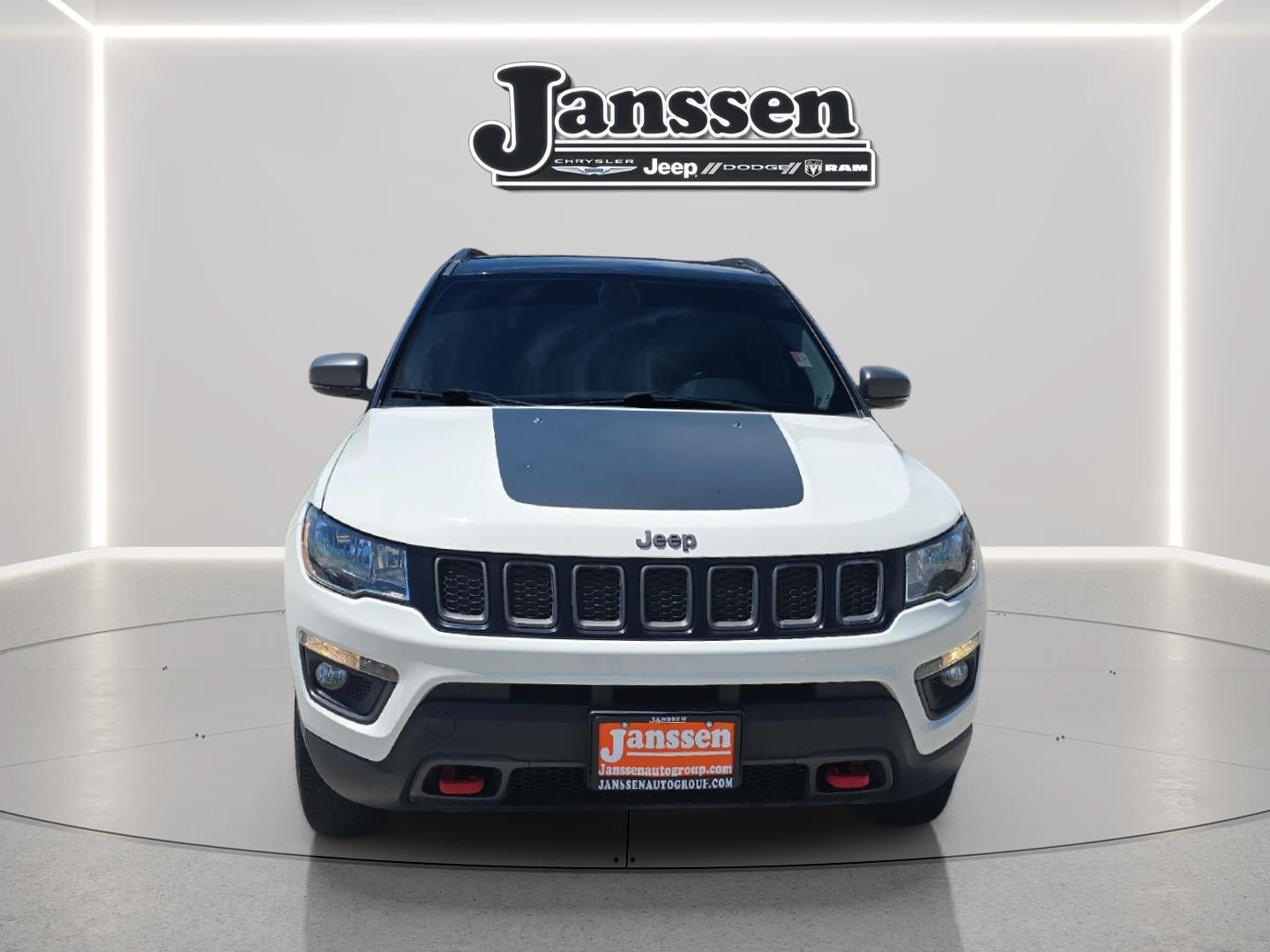 Used 2020 Jeep Compass Trailhawk w/ Cold Weather Group AWD/4WD image 8