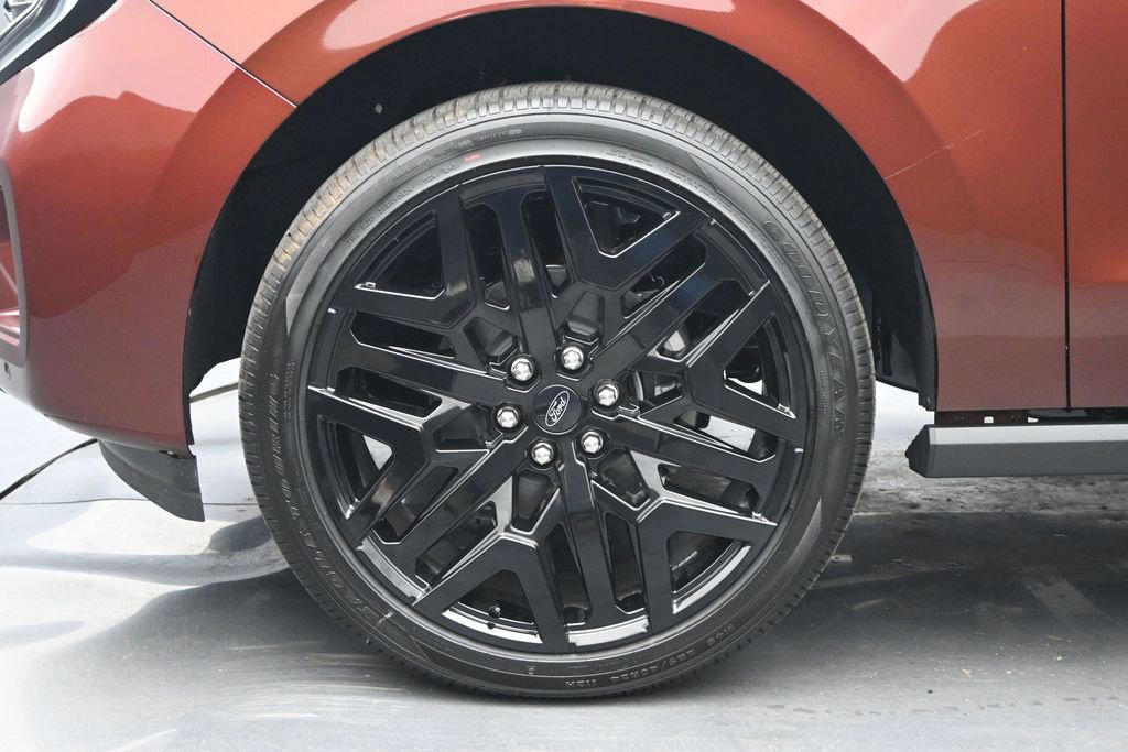 New 2027 Ford Expedition Max Platinum w/ Stealth Performance Package AWD/4WD image 18