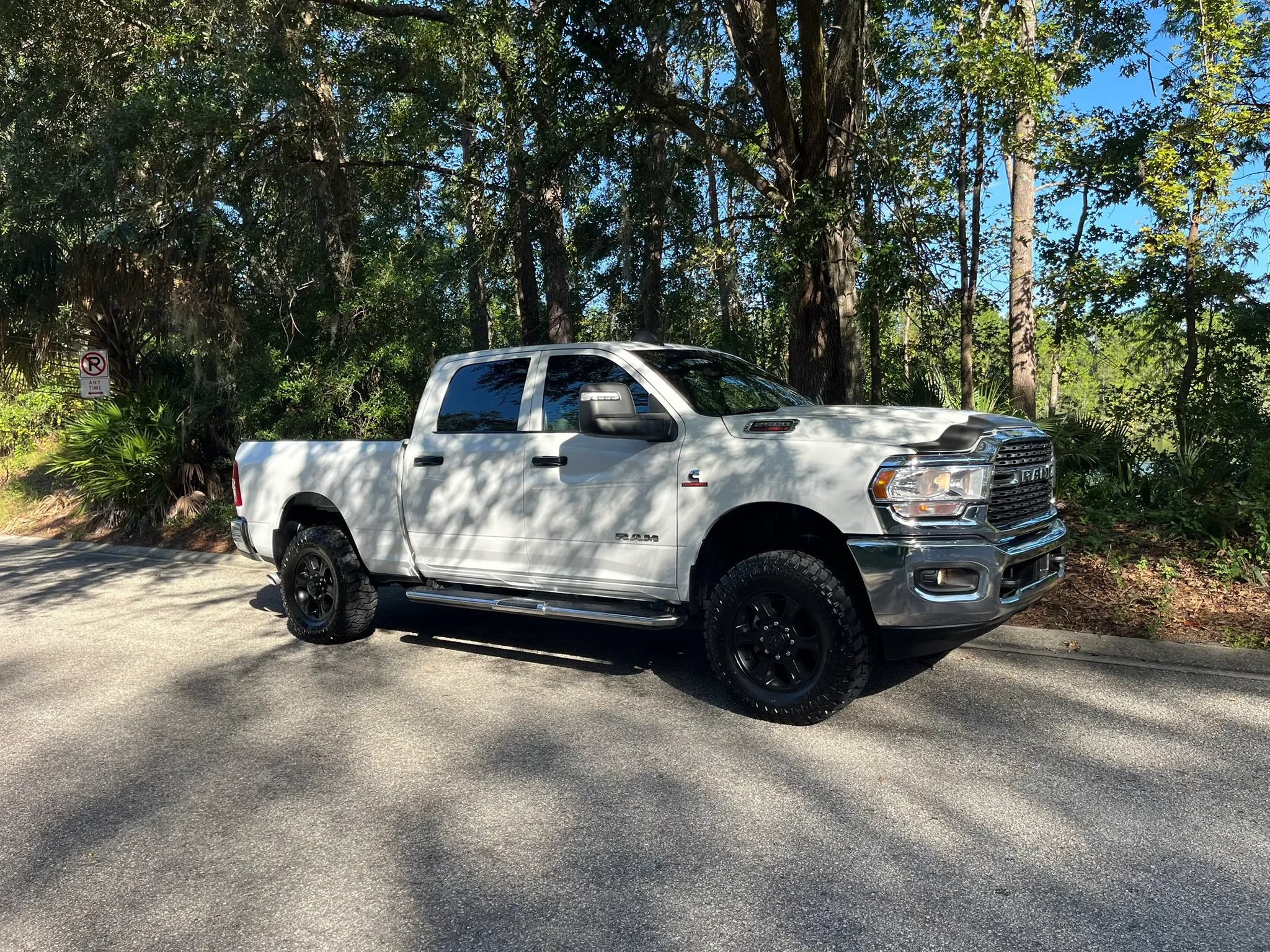 Used 2024 RAM 2500 Big Horn AWD/4WD image 2