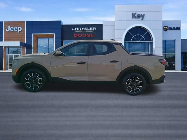 Used 2023 Hyundai Santa Cruz SE w/ Cargo Package image 2