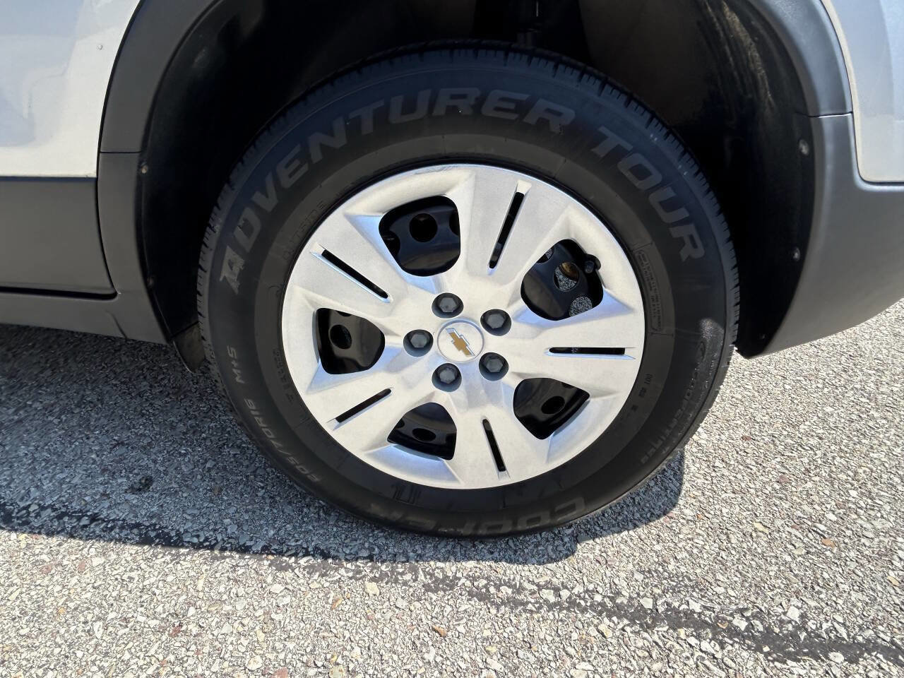 Used 2017 Chevrolet Trax LS FWD image 27
