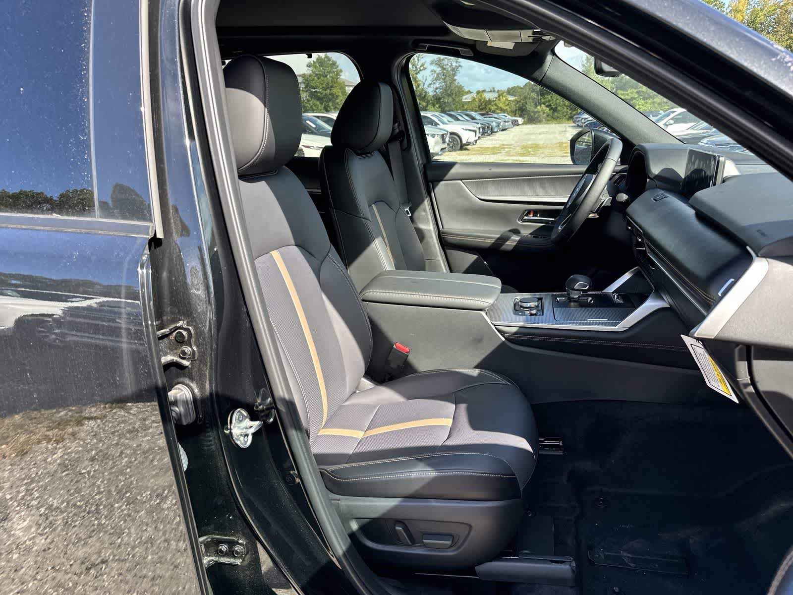 New 2026 MAZDA CX-90 Plug-In Hybrid w/ Premium Plus AWD/4WD image 9