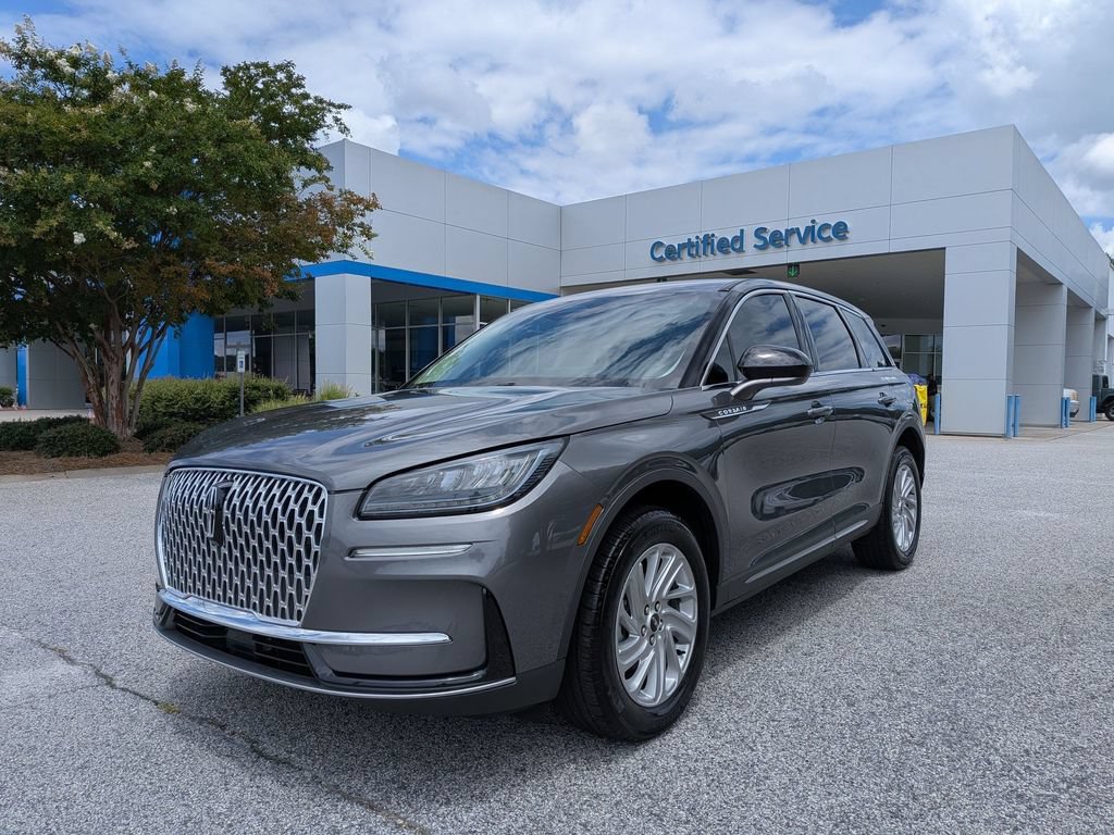 Used 2023 Lincoln Corsair AWD w/ Towing Package image 4