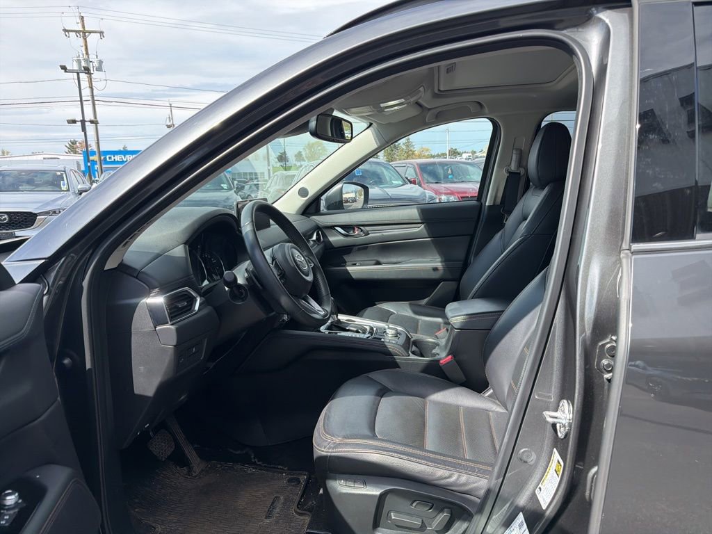 Used 2023 MAZDA CX-5 AWD 2.5 S w/ Premium Plus Pkg image 2