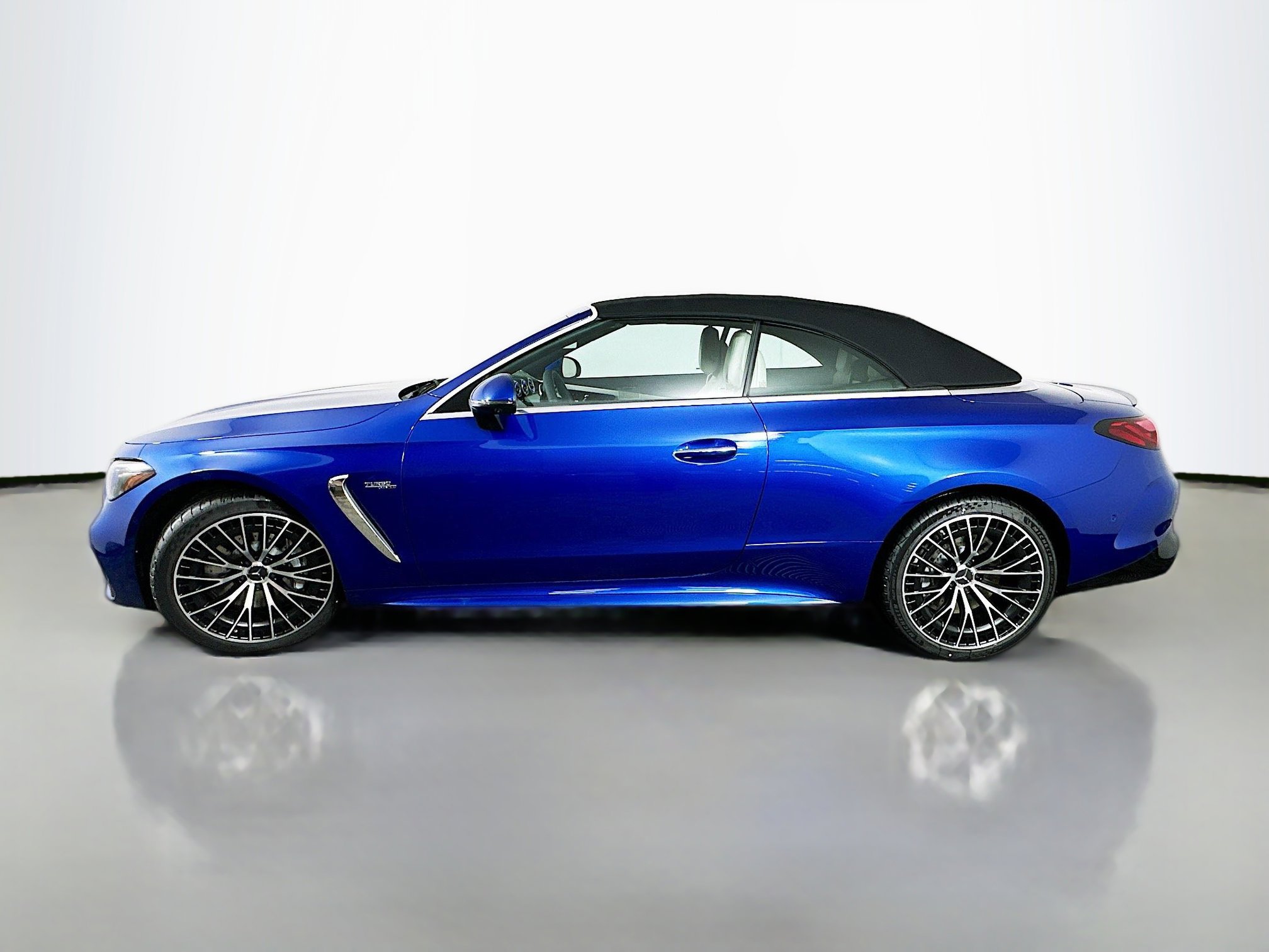 New 2026 Mercedes-Benz CLE 53 AMG 4MATIC Cabriolet image 4