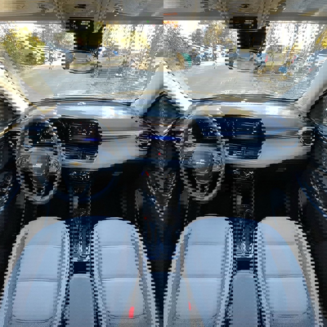 Used 2025 Chevrolet TrailBlazer LT image 10