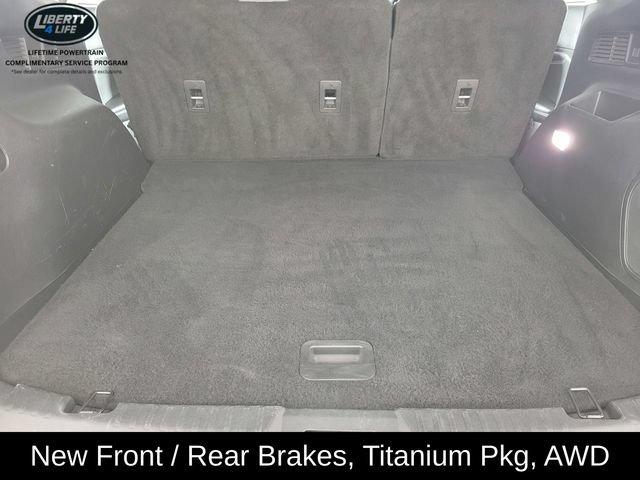 Used 2022 Ford Edge Titanium AWD/4WD image 16