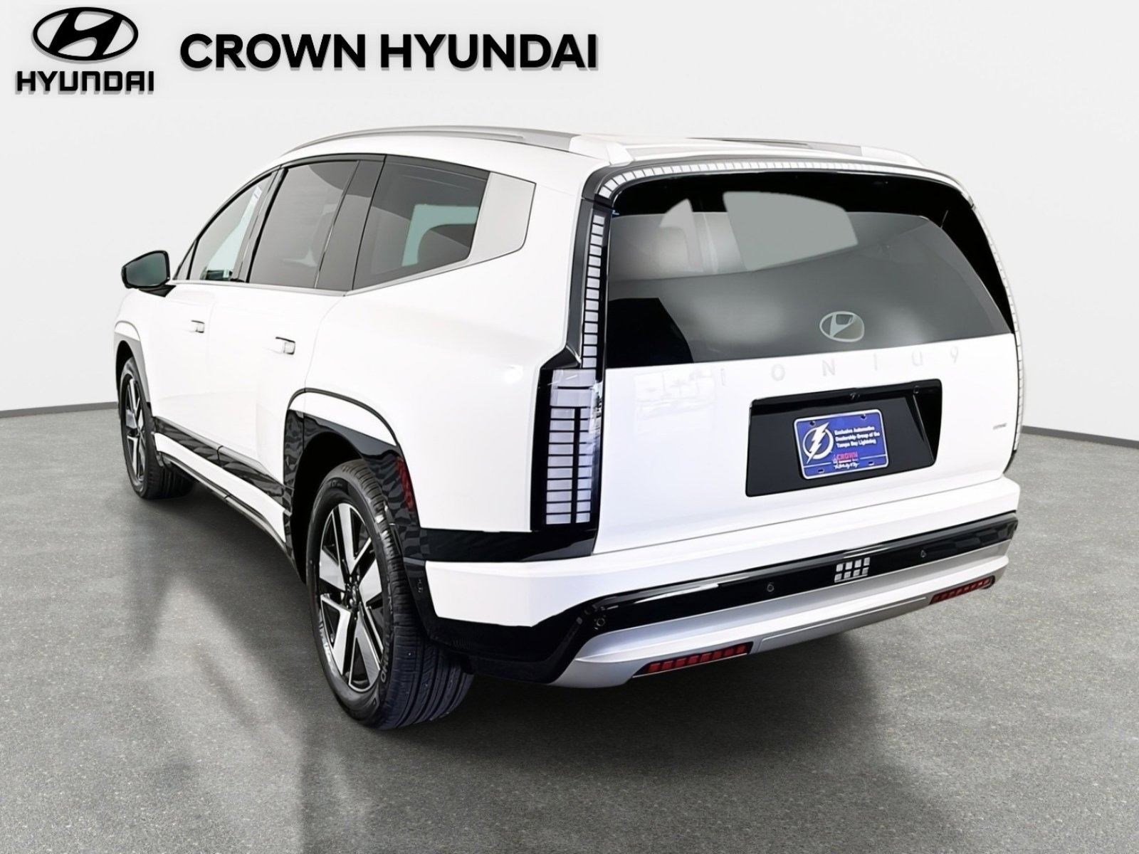 New 2026 Hyundai Ioniq 9 SEL image 5