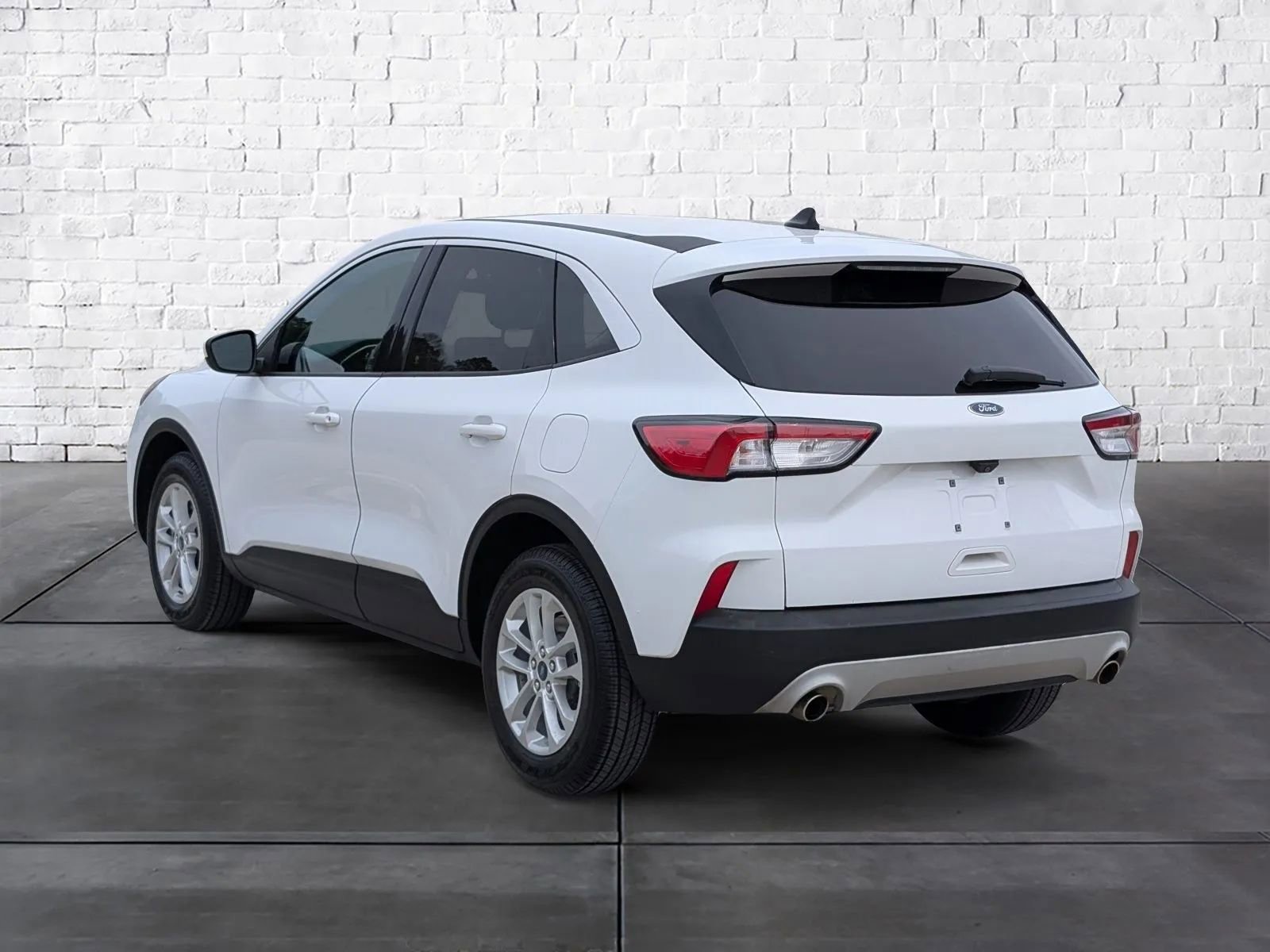 Used 2021 Ford Escape SE image 7